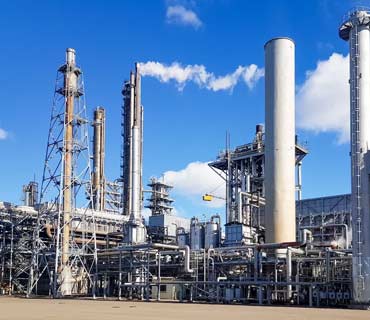 Heavy oil refineries